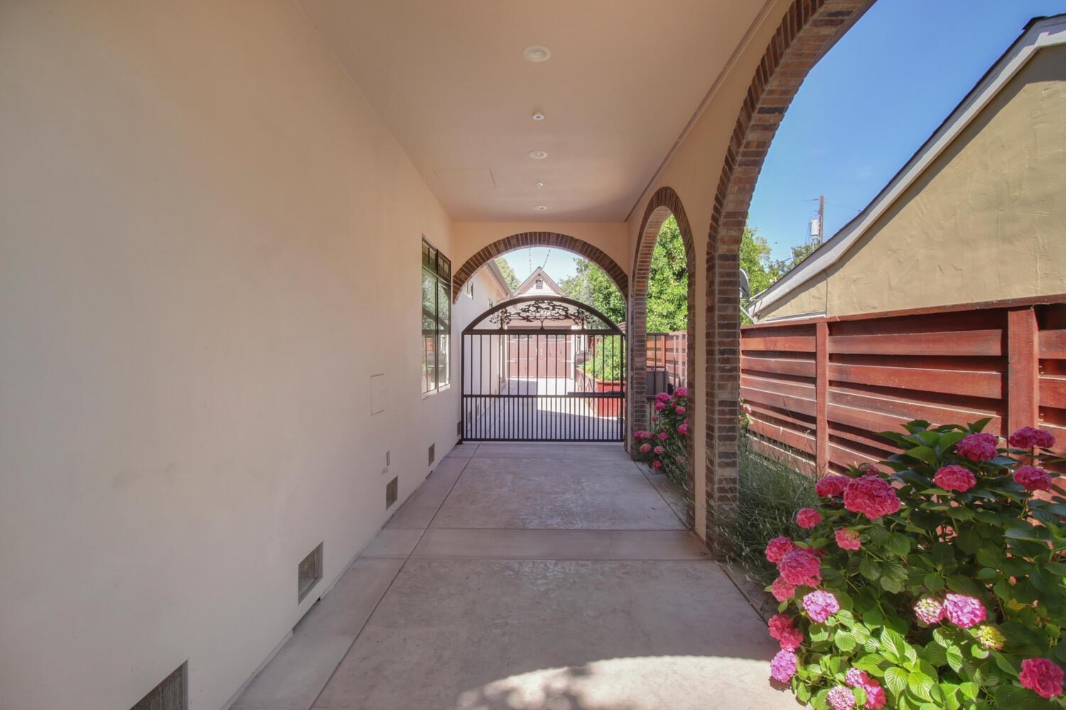 Dunnigan, Realtors, East Sac,  235 39th St, Sacramento, California, United States 95816, 3 Bedrooms Bedrooms, ,2 BathroomsBathrooms,Single Family Home,Active Listings,39th St,1314