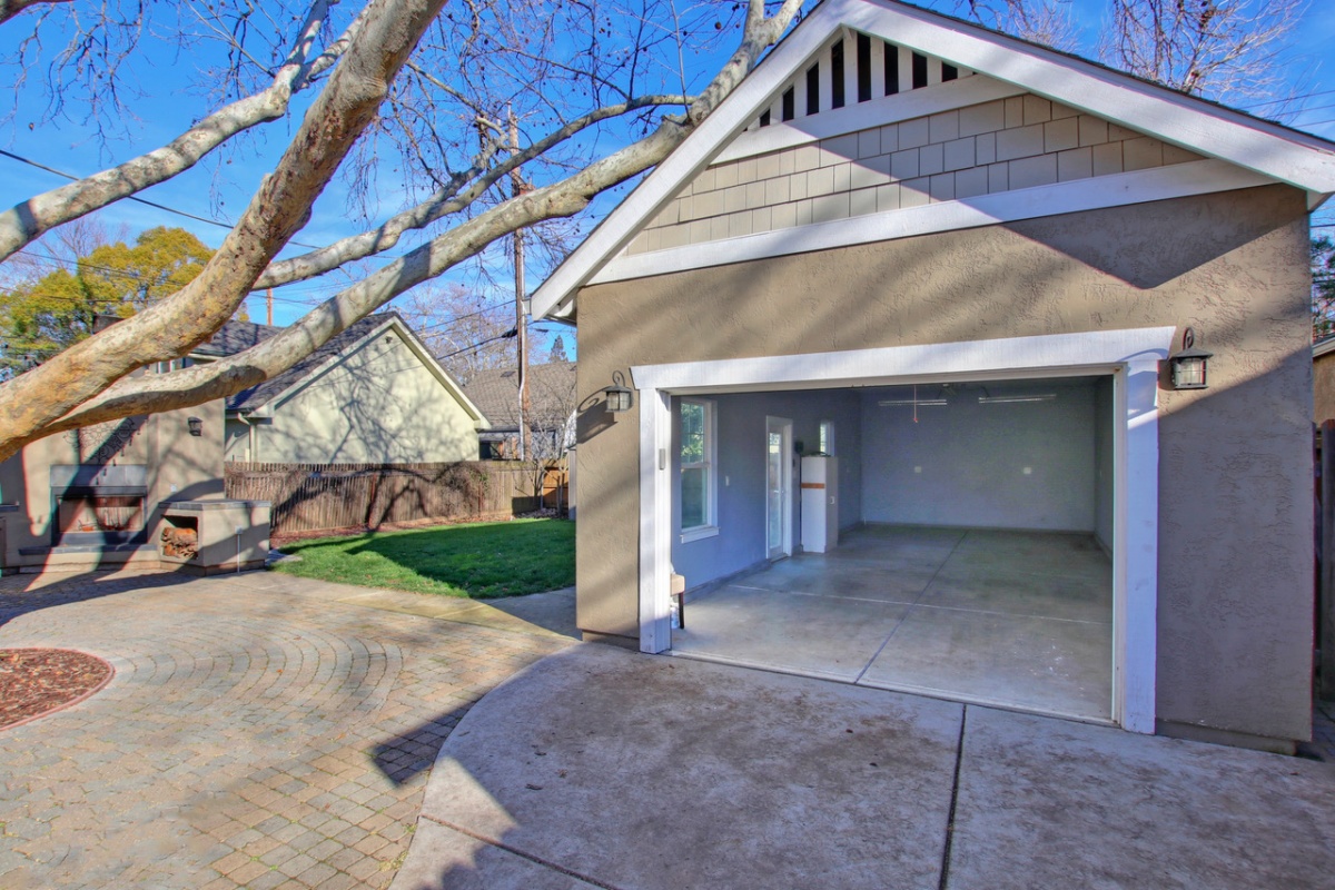 Dunnigan Realtors, East Sac, 409 41st St, Sacramento, California, United States 95819, 4 Bedrooms Bedrooms, ,3 BathroomsBathrooms,Single Family Home,Active Listings,41st St,1319