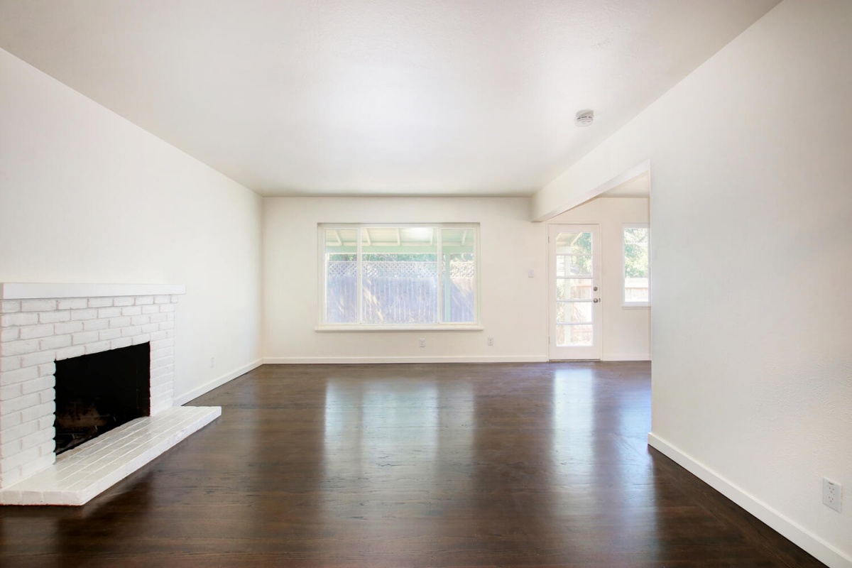 Dunnigan Realtors, Elmhurst,  2006 57th St, Sacramento, California, United States 95817, 3 Bedrooms Bedrooms, ,1 BathroomBathrooms,Single Family Home,Active Listings,57th St,1324