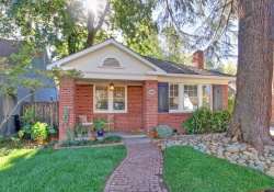 Dunnigan Realtors, East Sac, 3528 D St, Sacramento, California, United States 95816, 2 Bedrooms Bedrooms, ,1 BathroomBathrooms,Single Family Home,Active Listings,D St,1327