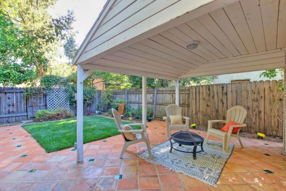 Dunnigan Realtors, East Sac, 3528 D St, Sacramento, California, United States 95816, 2 Bedrooms Bedrooms, ,1 BathroomBathrooms,Single Family Home,Active Listings,D St,1327