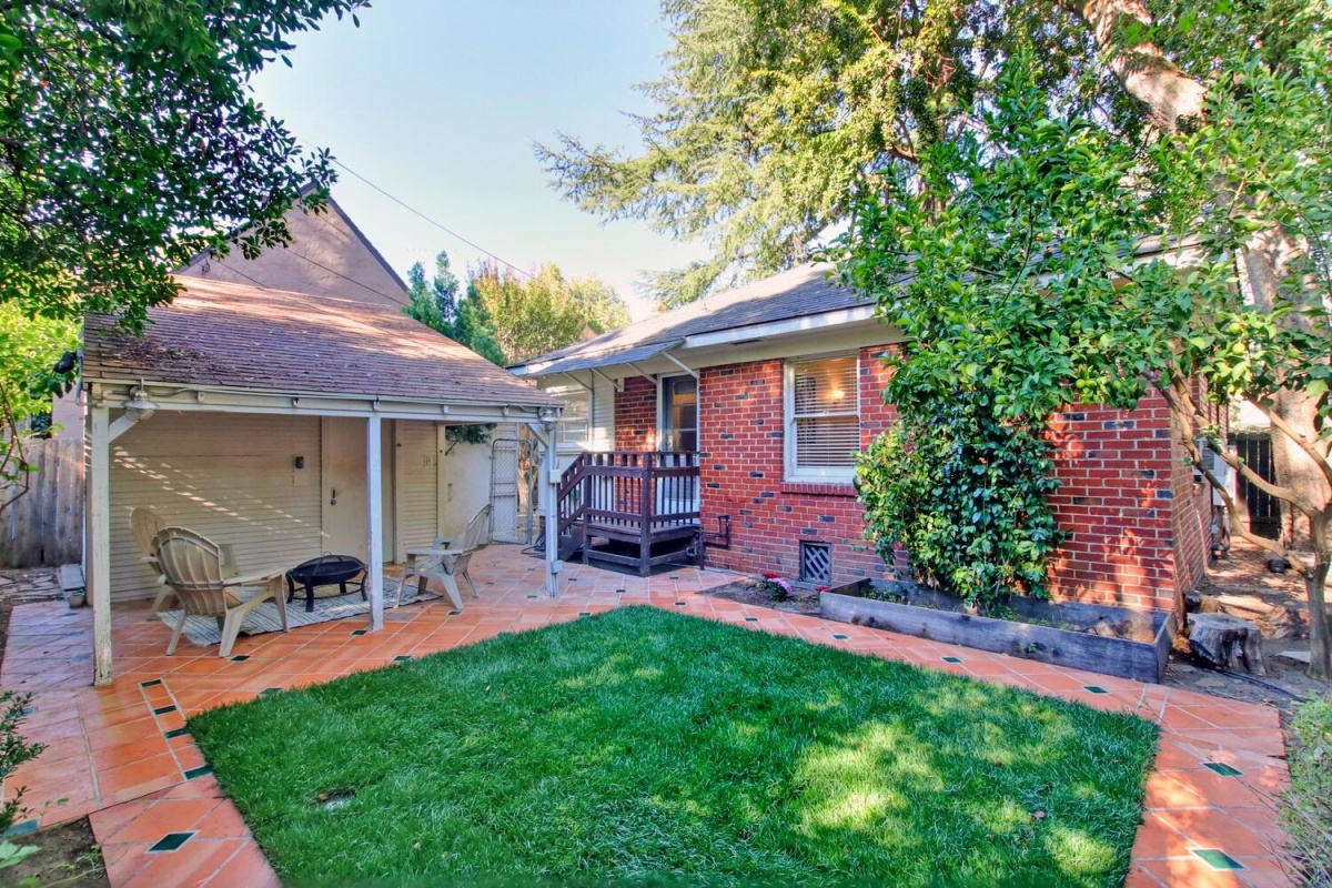 Dunnigan Realtors, East Sac, 3528 D St, Sacramento, California, United States 95816, 2 Bedrooms Bedrooms, ,1 BathroomBathrooms,Single Family Home,Active Listings,D St,1327