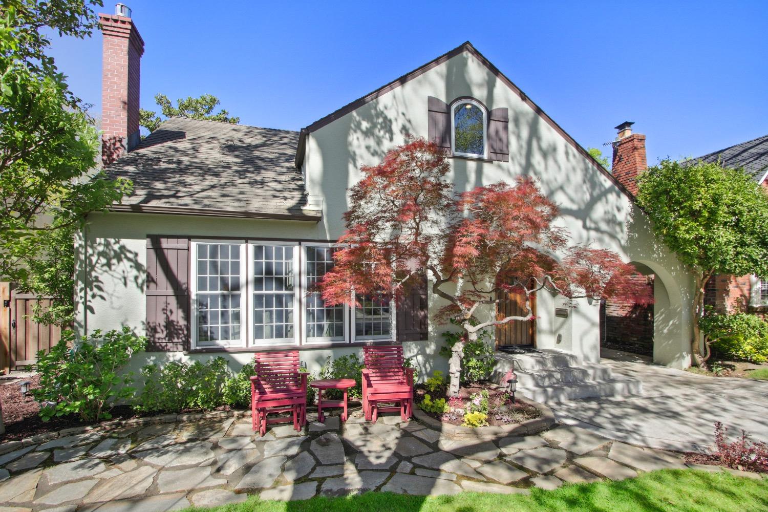 East Sac, Dunnigan Realtors,  922 42nd Street, Sacramento, California, United States 95819, 4 Bedrooms Bedrooms, ,3 BathroomsBathrooms,Single Family Home,Sold Listings,42nd Street,1353