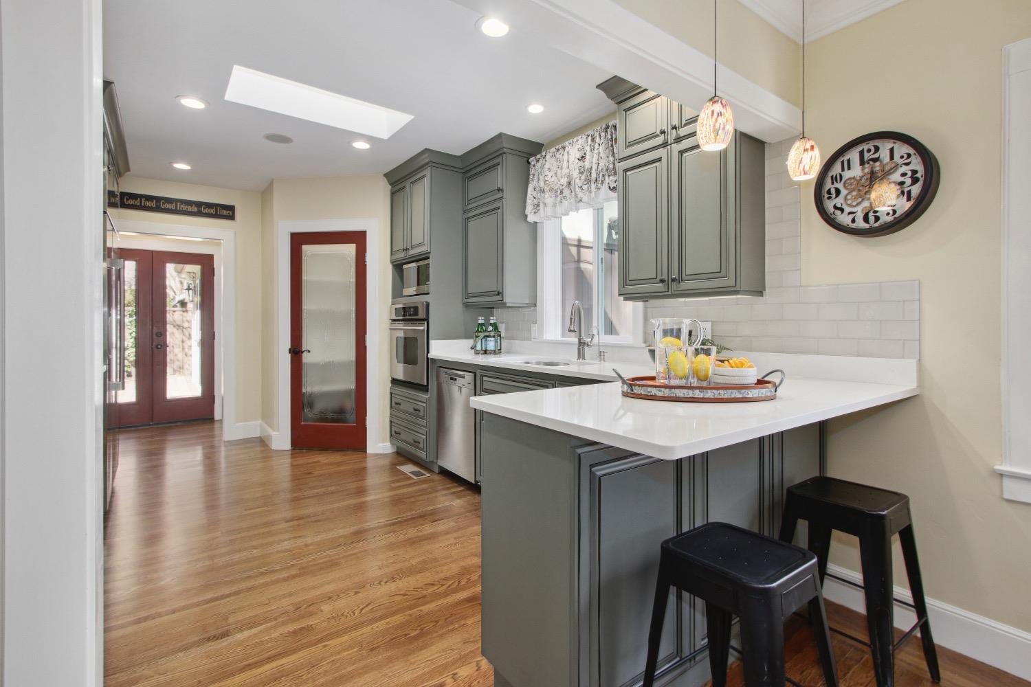East Sac, Dunnigan Realtors,  922 42nd Street, Sacramento, California, United States 95819, 4 Bedrooms Bedrooms, ,3 BathroomsBathrooms,Single Family Home,Sold Listings,42nd Street,1353