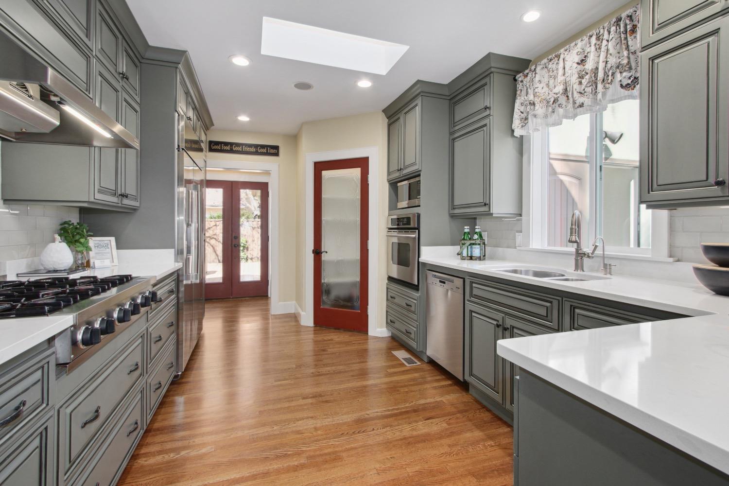 East Sac, Dunnigan Realtors,  922 42nd Street, Sacramento, California, United States 95819, 4 Bedrooms Bedrooms, ,3 BathroomsBathrooms,Single Family Home,Sold Listings,42nd Street,1353