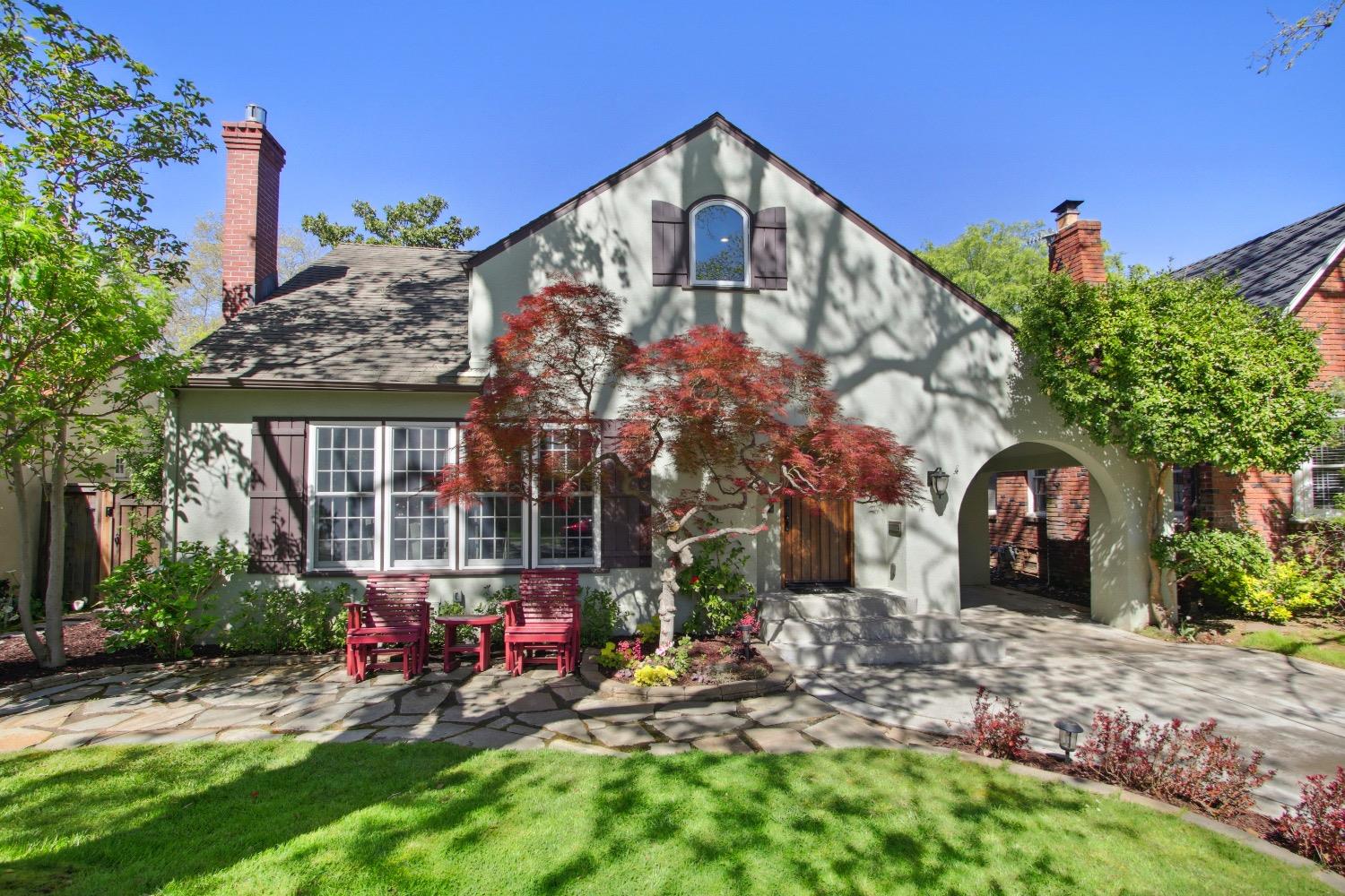 East Sac, Dunnigan Realtors,  922 42nd Street, Sacramento, California, United States 95819, 4 Bedrooms Bedrooms, ,3 BathroomsBathrooms,Single Family Home,Sold Listings,42nd Street,1353