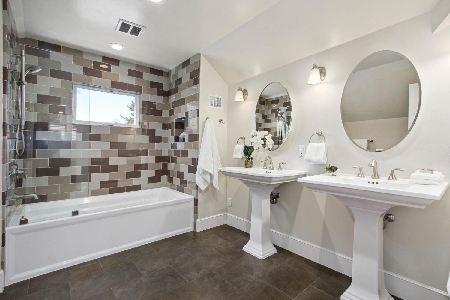 East Sac, Dunnigan Realtors,  922 42nd Street, Sacramento, California, United States 95819, 4 Bedrooms Bedrooms, ,3 BathroomsBathrooms,Single Family Home,Sold Listings,42nd Street,1353