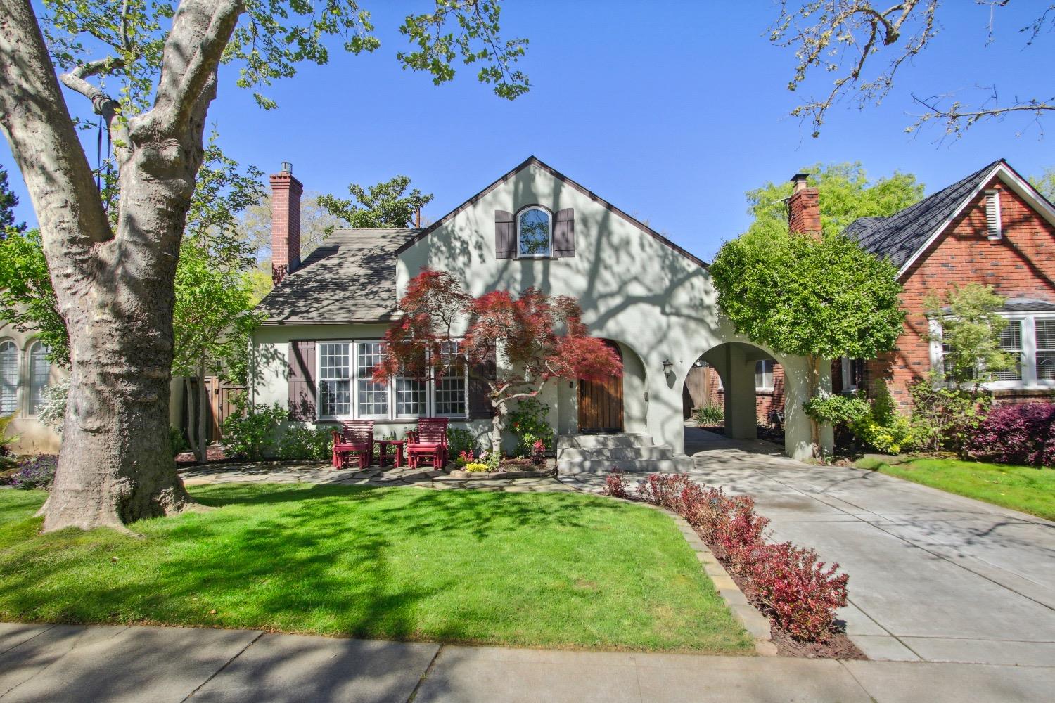 East Sac, Dunnigan Realtors,  922 42nd Street, Sacramento, California, United States 95819, 4 Bedrooms Bedrooms, ,3 BathroomsBathrooms,Single Family Home,Sold Listings,42nd Street,1353