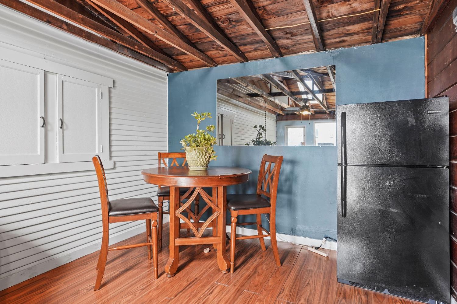 Dunnigan Realtors, Land Park, 1910 3rd Ave, Sacramento, California, United States 95818, 5 Bedrooms Bedrooms, ,2 BathroomsBathrooms,Single Family Home,Sold Listings,3rd Ave,1356
