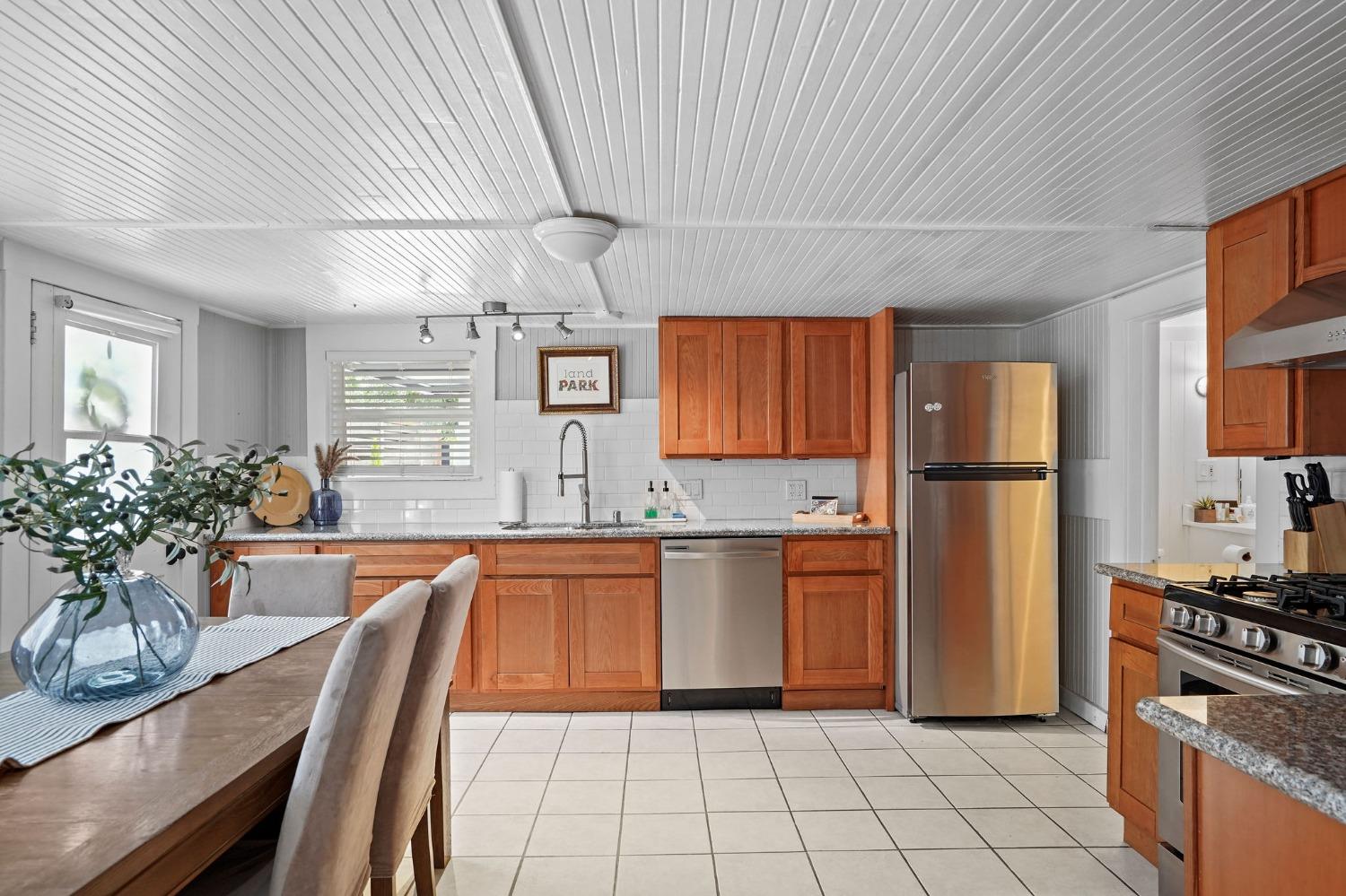 Dunnigan Realtors, Land Park, 1910 3rd Ave, Sacramento, California, United States 95818, 5 Bedrooms Bedrooms, ,2 BathroomsBathrooms,Single Family Home,Sold Listings,3rd Ave,1356