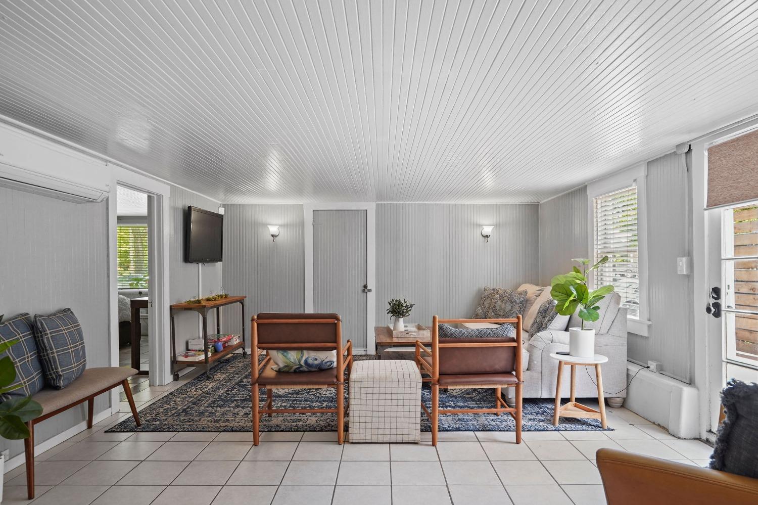 Dunnigan Realtors, Land Park, 1910 3rd Ave, Sacramento, California, United States 95818, 5 Bedrooms Bedrooms, ,2 BathroomsBathrooms,Single Family Home,Sold Listings,3rd Ave,1356