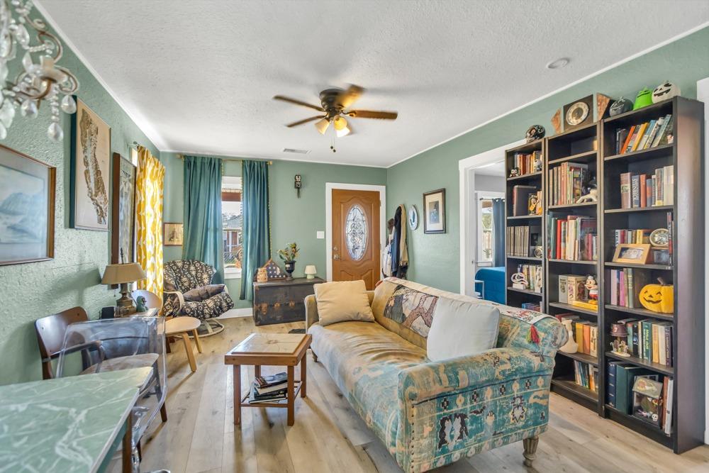 Dunnigan, Realtors, 3317 42 nd Street, Sacramento, California, United States 95817, 2 Bedrooms Bedrooms, ,1 BathroomBathrooms,Single Family Home,Sold Listings,42 nd Street,1365