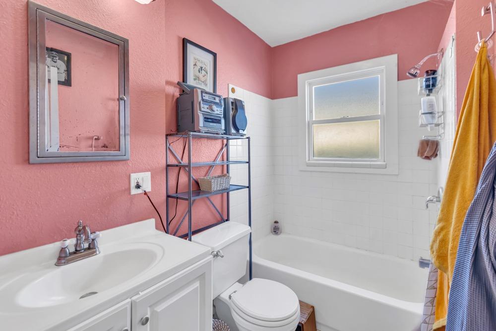 Dunnigan, Realtors, 3317 42 nd Street, Sacramento, California, United States 95817, 2 Bedrooms Bedrooms, ,1 BathroomBathrooms,Single Family Home,Sold Listings,42 nd Street,1365