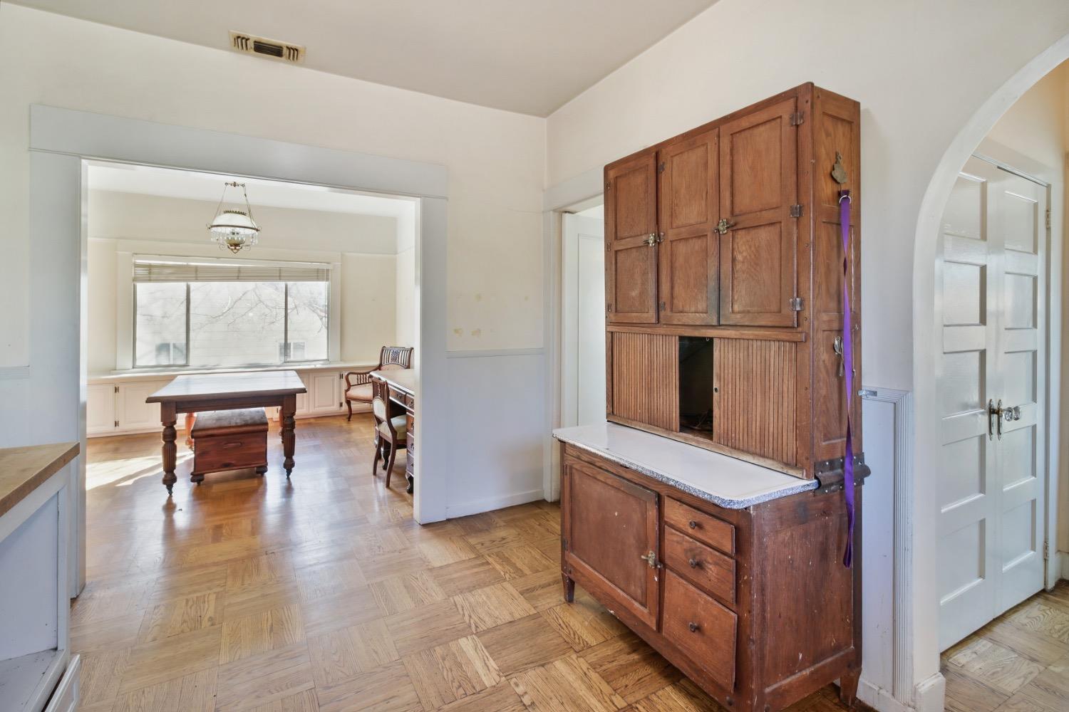 Dunnigan Realtors, East Sac, 628 42nd St, Sacramento, California, United States 95819, 4 Bedrooms Bedrooms, ,3 BathroomsBathrooms,Single Family Home,Active Listings,42nd St,1367