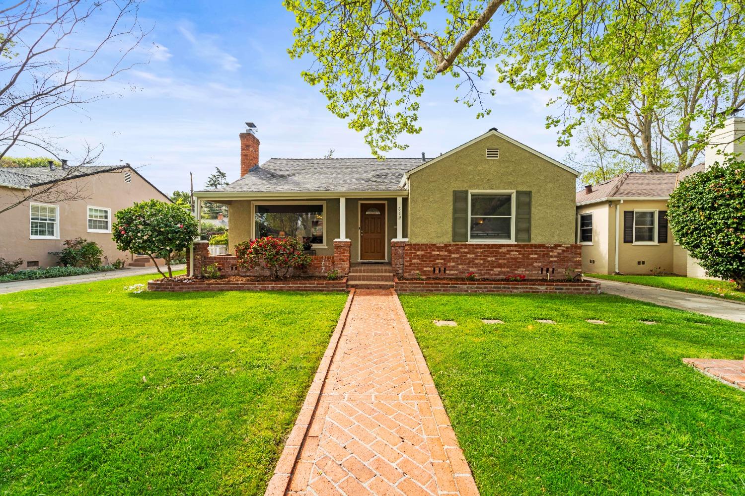 Dunnigan Realtors, Land Park,  642 Perkins Way, Sacramento, California, United States 95818, 2 Bedrooms Bedrooms, ,2 BathroomsBathrooms,Single Family Home,Sold Listings,Perkins Way,1372