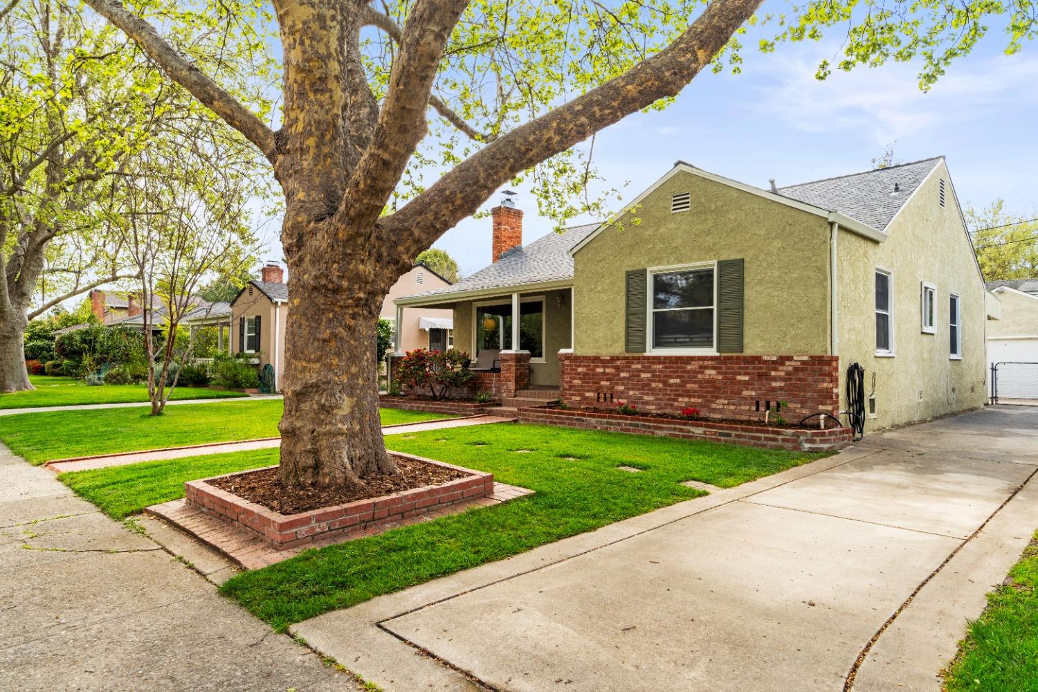 Dunnigan Realtors, Land Park,  642 Perkins Way, Sacramento, California, United States 95818, 2 Bedrooms Bedrooms, ,2 BathroomsBathrooms,Single Family Home,Sold Listings,Perkins Way,1372