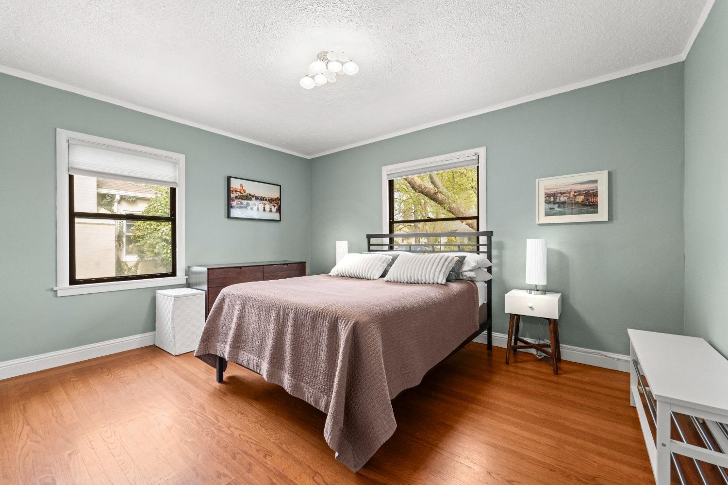 Dunnigan Realtors, Land Park,  642 Perkins Way, Sacramento, California, United States 95818, 2 Bedrooms Bedrooms, ,2 BathroomsBathrooms,Single Family Home,Sold Listings,Perkins Way,1372