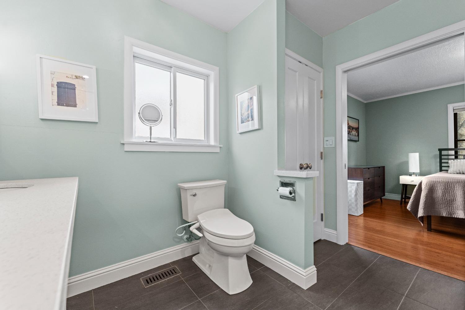 Dunnigan Realtors, Land Park,  642 Perkins Way, Sacramento, California, United States 95818, 2 Bedrooms Bedrooms, ,2 BathroomsBathrooms,Single Family Home,Sold Listings,Perkins Way,1372
