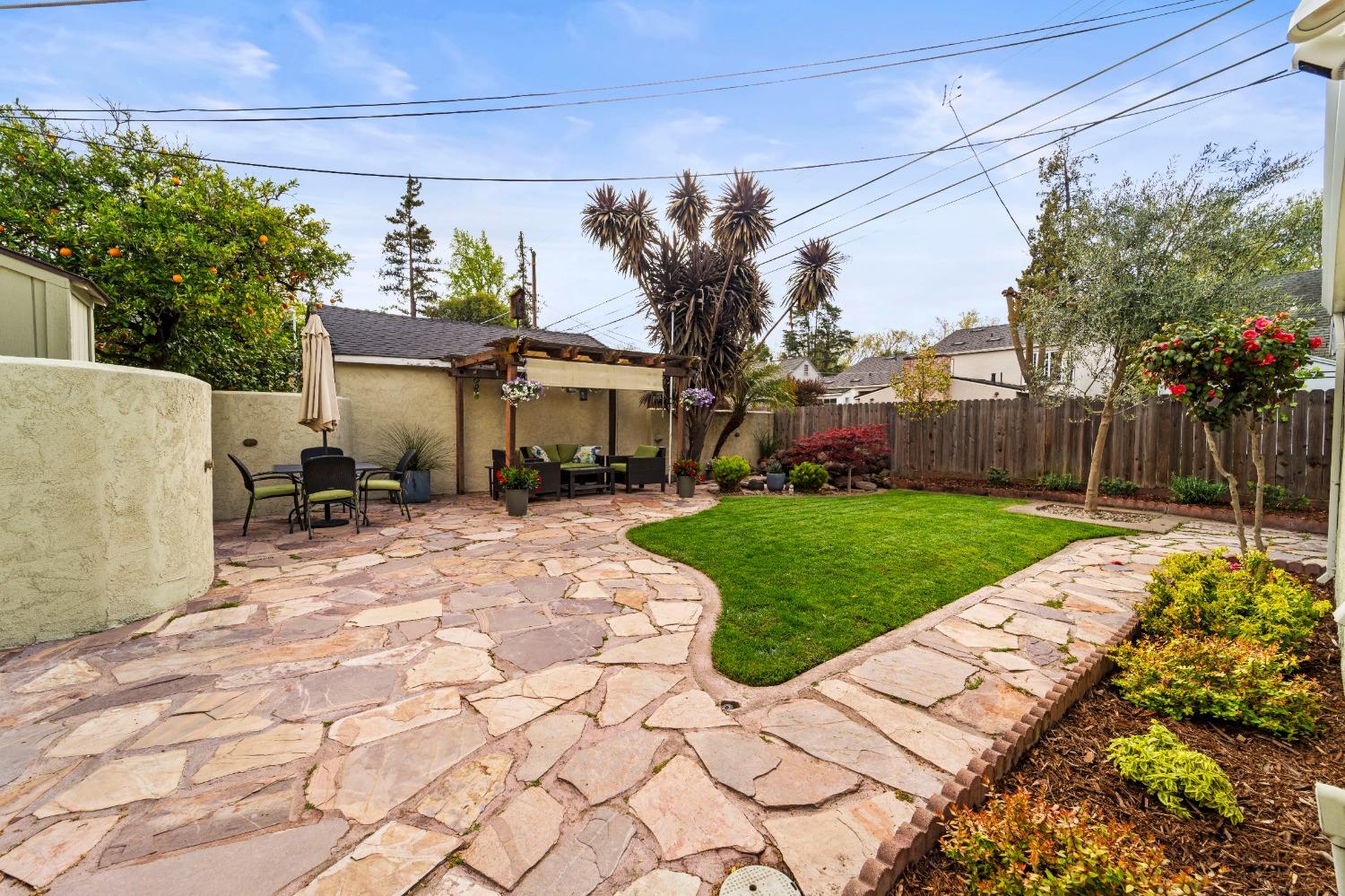 Dunnigan Realtors, Land Park,  642 Perkins Way, Sacramento, California, United States 95818, 2 Bedrooms Bedrooms, ,2 BathroomsBathrooms,Single Family Home,Sold Listings,Perkins Way,1372