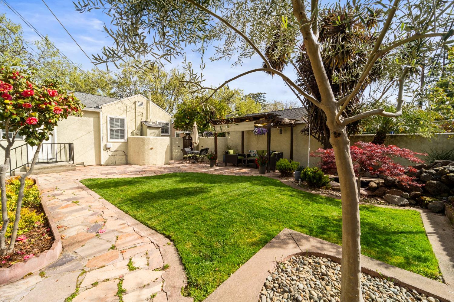 Dunnigan Realtors, Land Park,  642 Perkins Way, Sacramento, California, United States 95818, 2 Bedrooms Bedrooms, ,2 BathroomsBathrooms,Single Family Home,Sold Listings,Perkins Way,1372