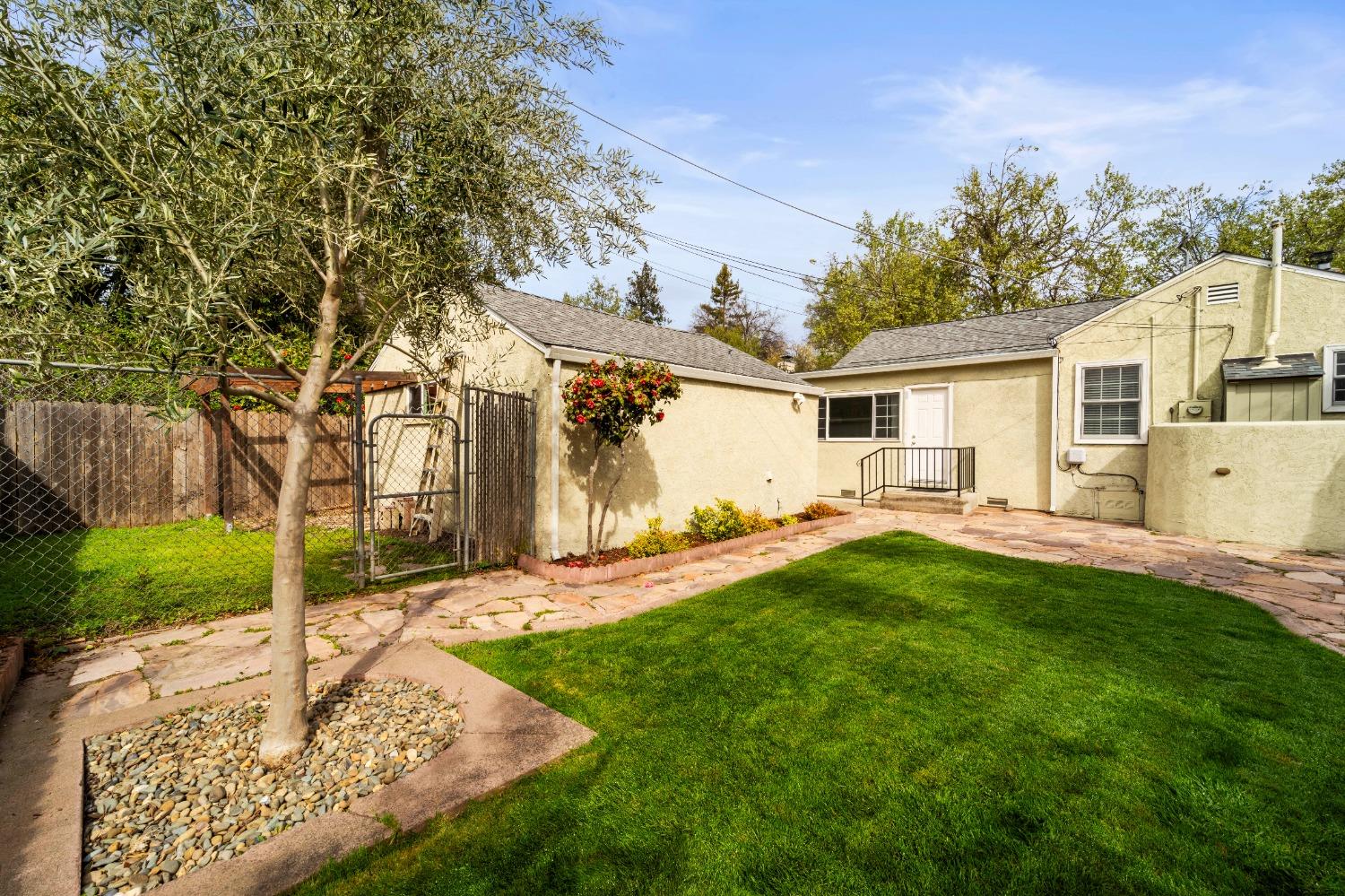 Dunnigan Realtors, Land Park,  642 Perkins Way, Sacramento, California, United States 95818, 2 Bedrooms Bedrooms, ,2 BathroomsBathrooms,Single Family Home,Sold Listings,Perkins Way,1372