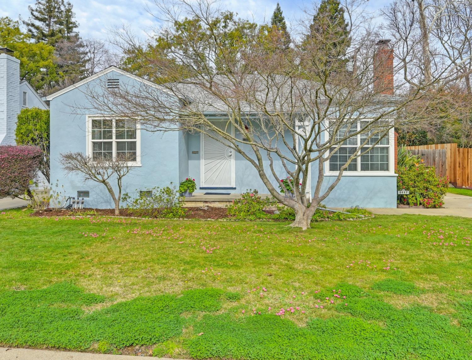 Dunnigan Realtors, Tahoe Park, 5117 8th Avenue, Sacramento, California, United States 95820, 2 Bedrooms Bedrooms, ,1 BathroomBathrooms,Single Family Home,Sold Listings,8th Avenue,1373