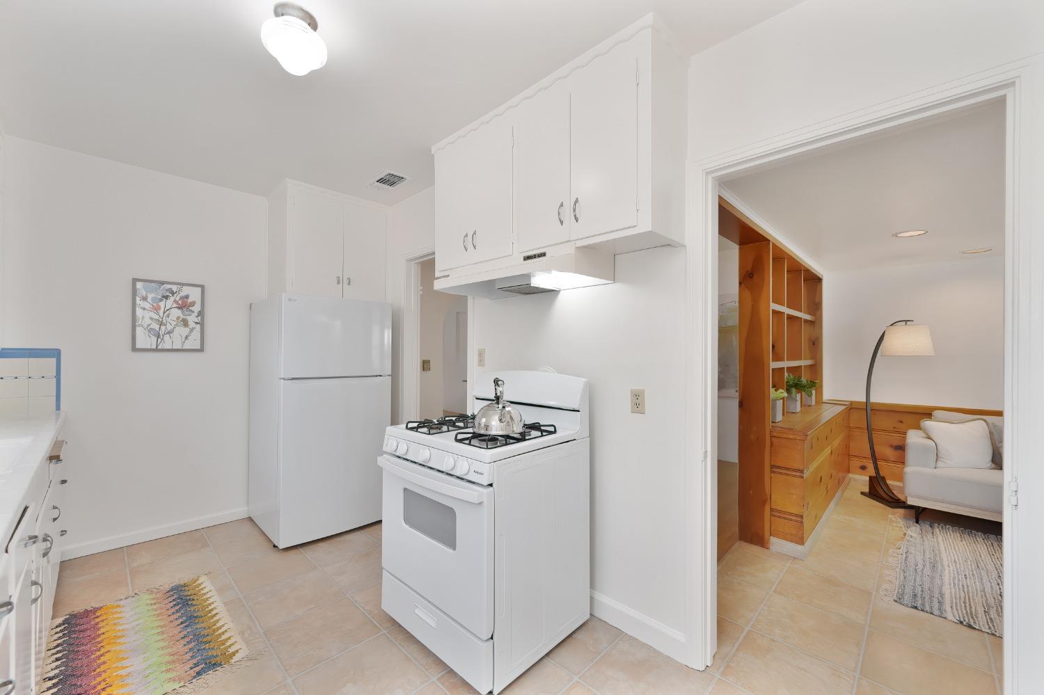 Dunnigan Realtors, Tahoe Park, 5117 8th Avenue, Sacramento, California, United States 95820, 2 Bedrooms Bedrooms, ,1 BathroomBathrooms,Single Family Home,Sold Listings,8th Avenue,1373