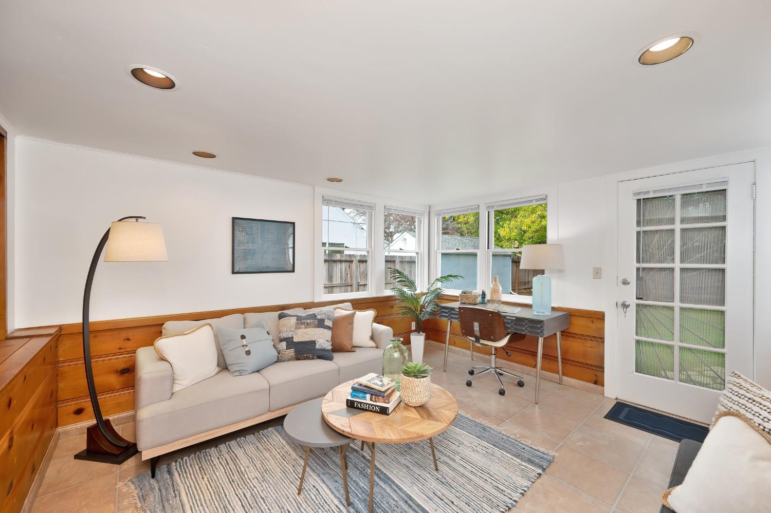 Dunnigan Realtors, Tahoe Park, 5117 8th Avenue, Sacramento, California, United States 95820, 2 Bedrooms Bedrooms, ,1 BathroomBathrooms,Single Family Home,Sold Listings,8th Avenue,1373