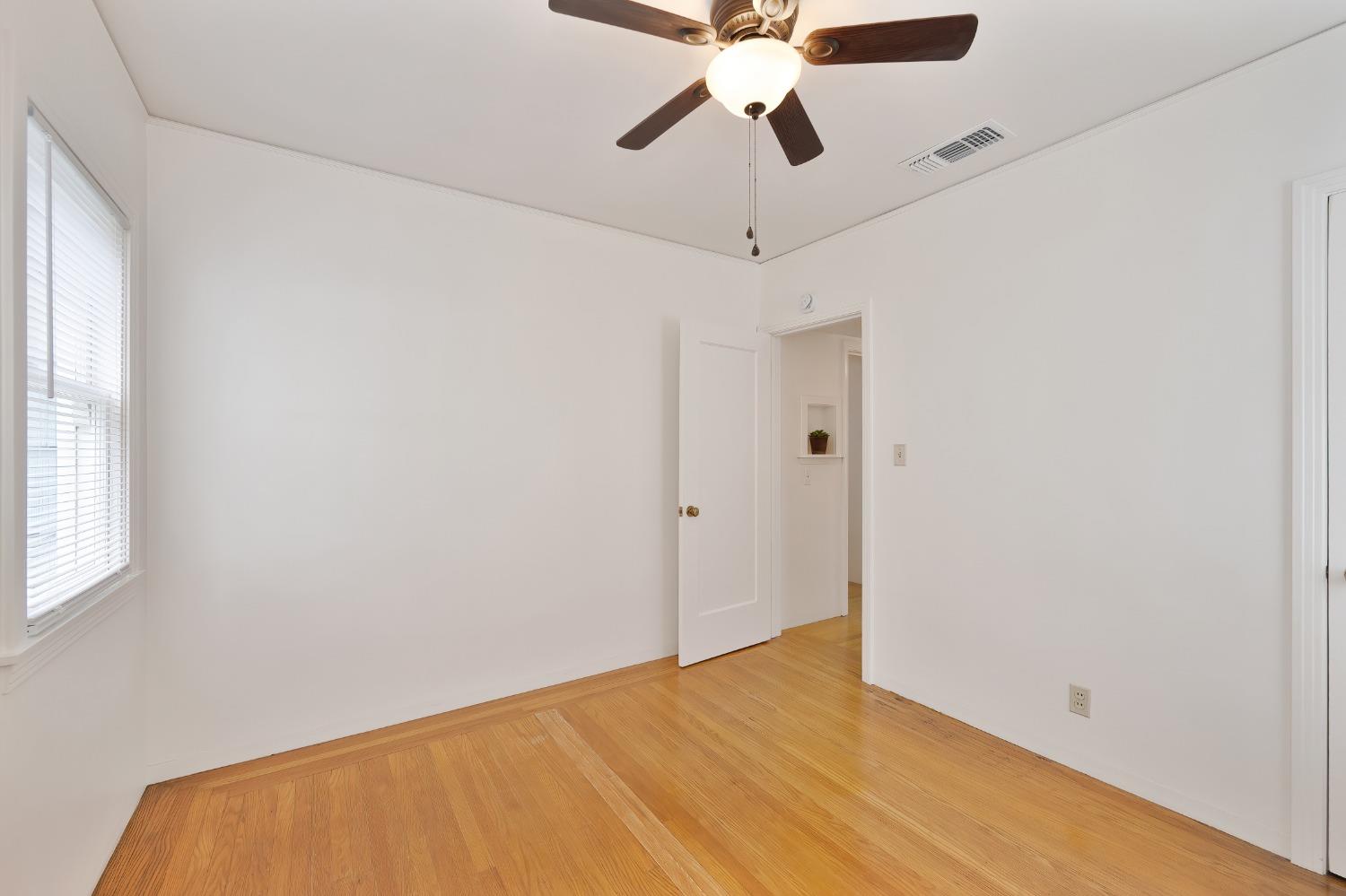 Dunnigan Realtors, Tahoe Park, 5117 8th Avenue, Sacramento, California, United States 95820, 2 Bedrooms Bedrooms, ,1 BathroomBathrooms,Single Family Home,Sold Listings,8th Avenue,1373