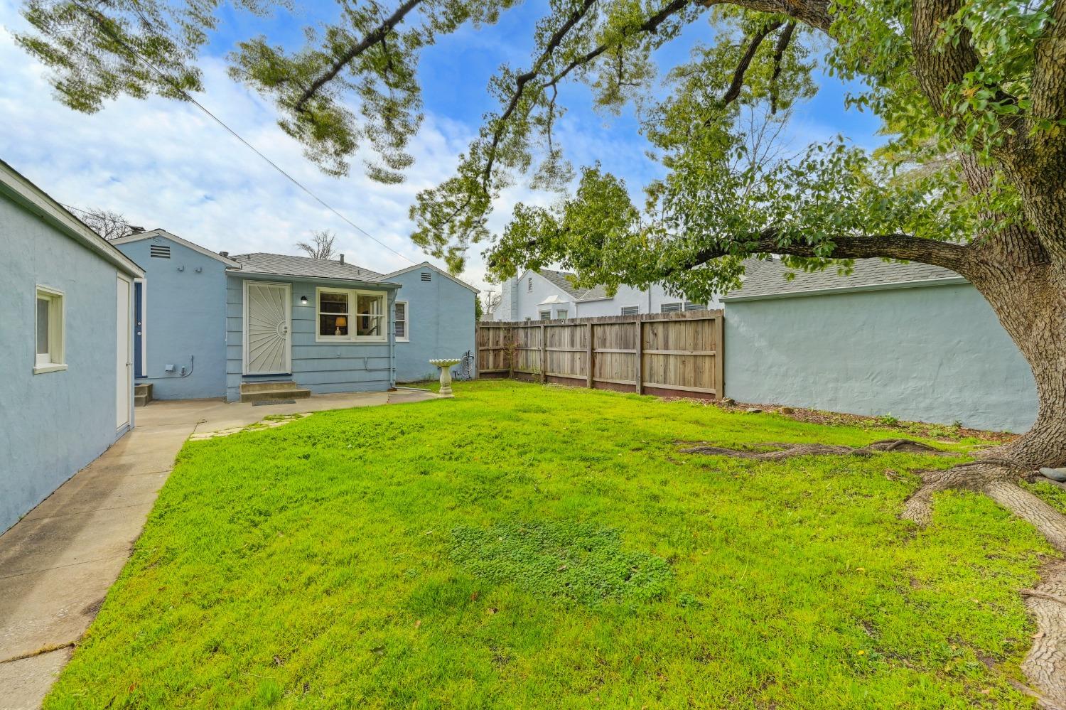 Dunnigan Realtors, Tahoe Park, 5117 8th Avenue, Sacramento, California, United States 95820, 2 Bedrooms Bedrooms, ,1 BathroomBathrooms,Single Family Home,Sold Listings,8th Avenue,1373