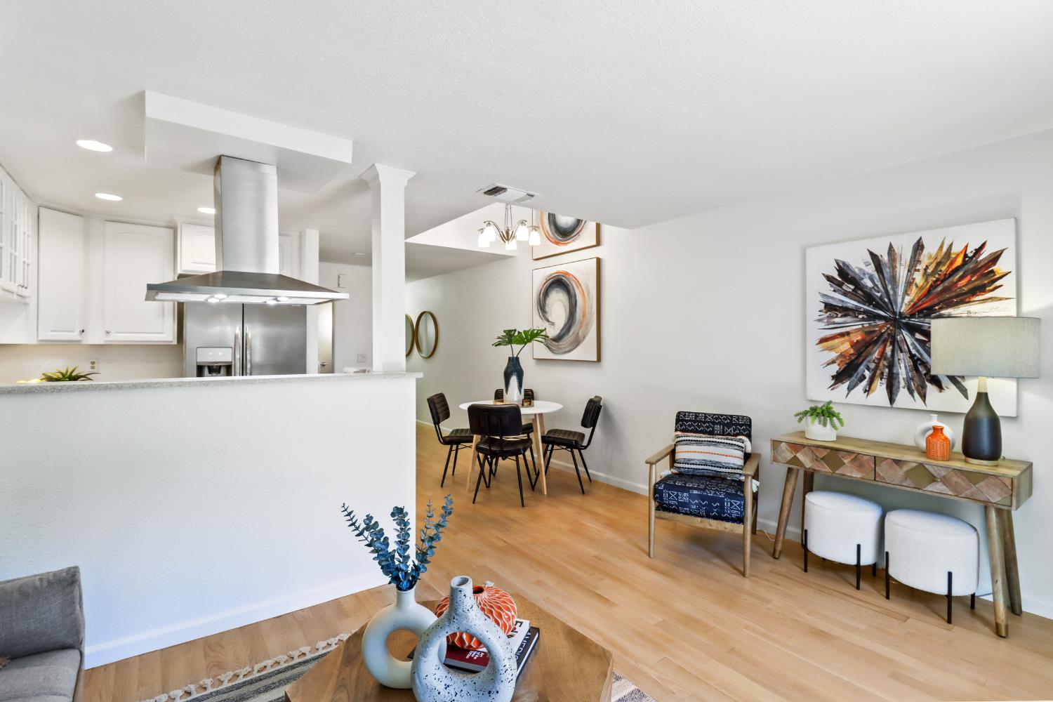 Dunnigan Realtors, Midtown, 956 Q St, Sacramento, California, United States 95811, 2 Bedrooms Bedrooms, ,1 BathroomBathrooms,Condominium,Active Listings,Q St,1374
