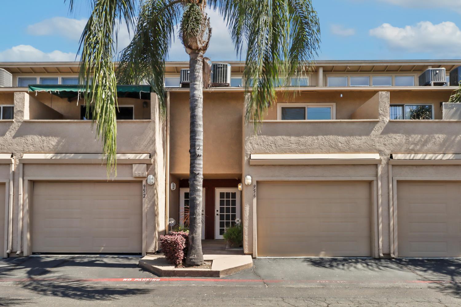 Dunnigan Realtors, Midtown, 956 Q St, Sacramento, California, United States 95811, 2 Bedrooms Bedrooms, ,1 BathroomBathrooms,Condominium,Active Listings,Q St,1374