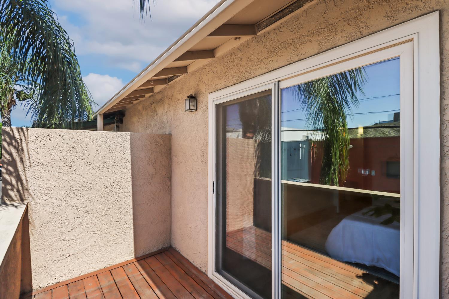 Dunnigan Realtors, Midtown, 956 Q St, Sacramento, California, United States 95811, 2 Bedrooms Bedrooms, ,1 BathroomBathrooms,Condominium,Active Listings,Q St,1374