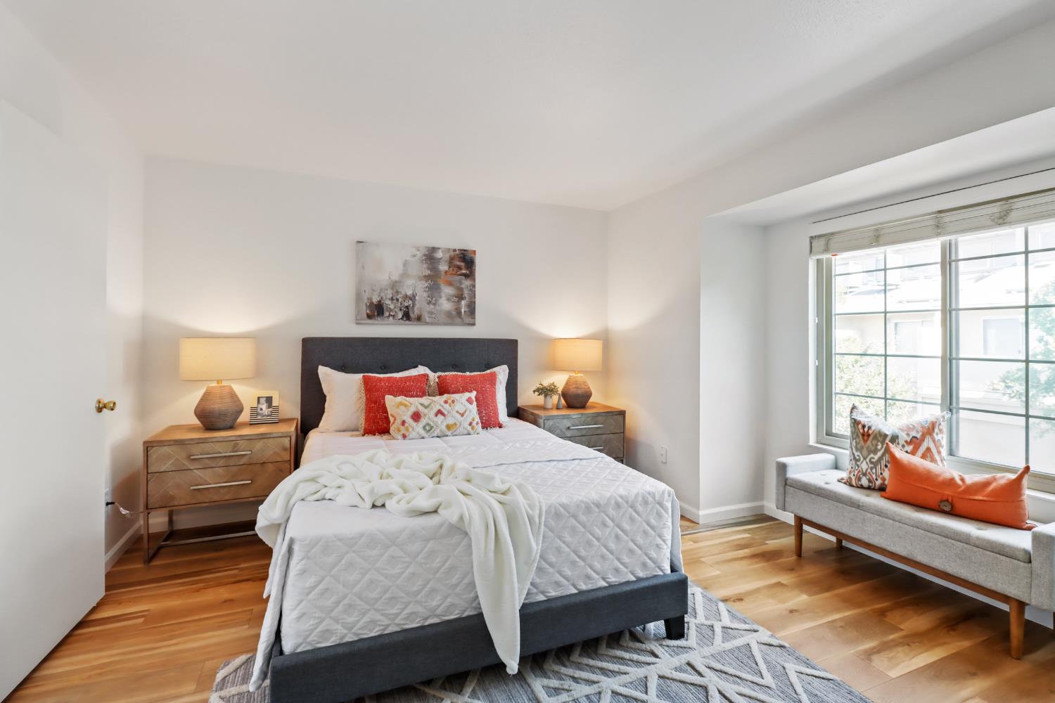 Dunnigan Realtors, Midtown, 956 Q St, Sacramento, California, United States 95811, 2 Bedrooms Bedrooms, ,1 BathroomBathrooms,Condominium,Active Listings,Q St,1374