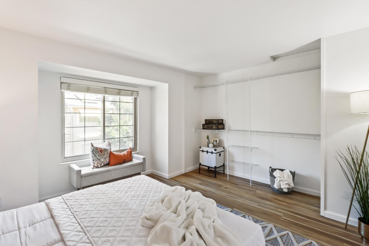 Dunnigan Realtors, Midtown, 956 Q St, Sacramento, California, United States 95811, 2 Bedrooms Bedrooms, ,1 BathroomBathrooms,Condominium,Active Listings,Q St,1374