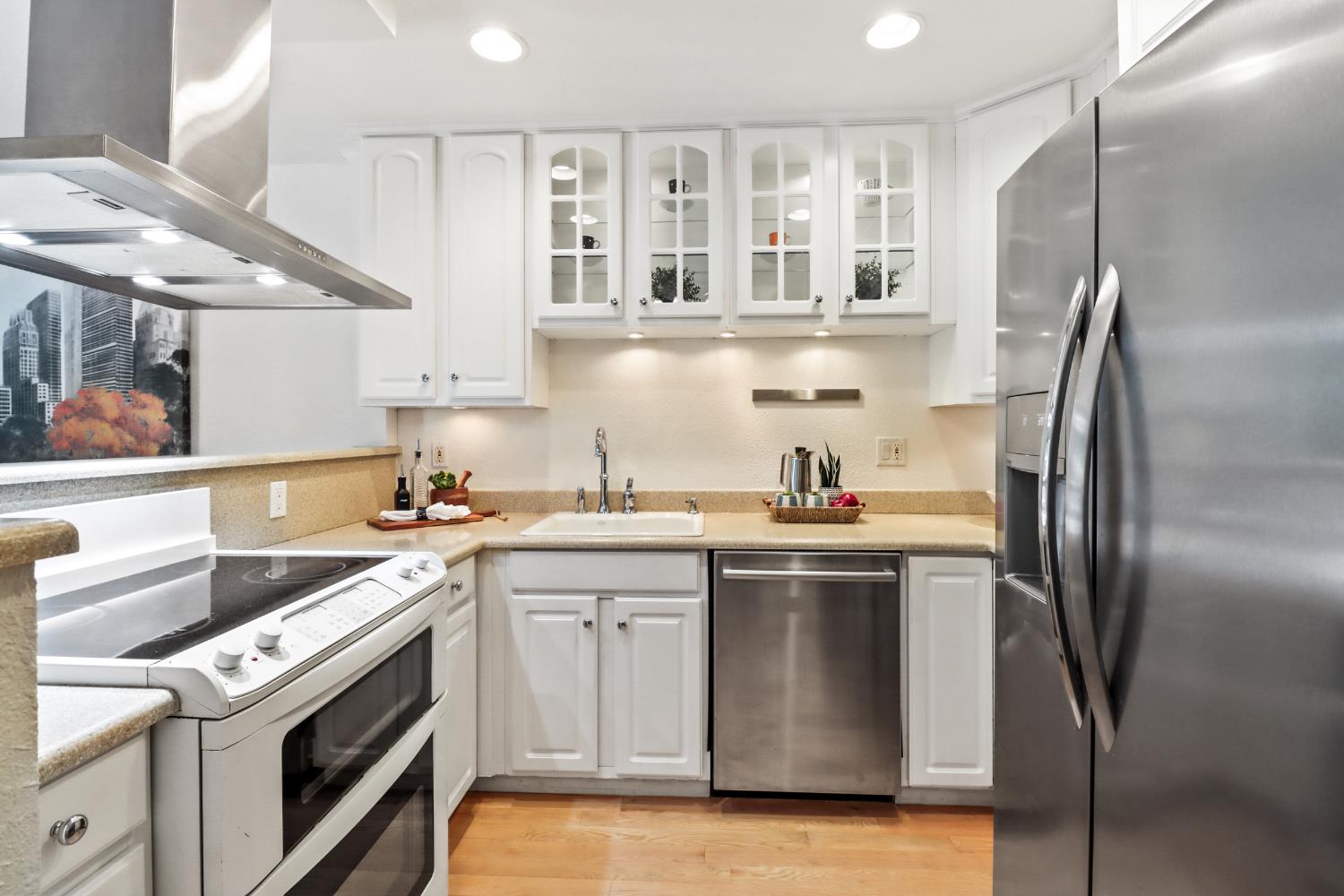 Dunnigan Realtors, Midtown, 956 Q St, Sacramento, California, United States 95811, 2 Bedrooms Bedrooms, ,1 BathroomBathrooms,Condominium,Active Listings,Q St,1374