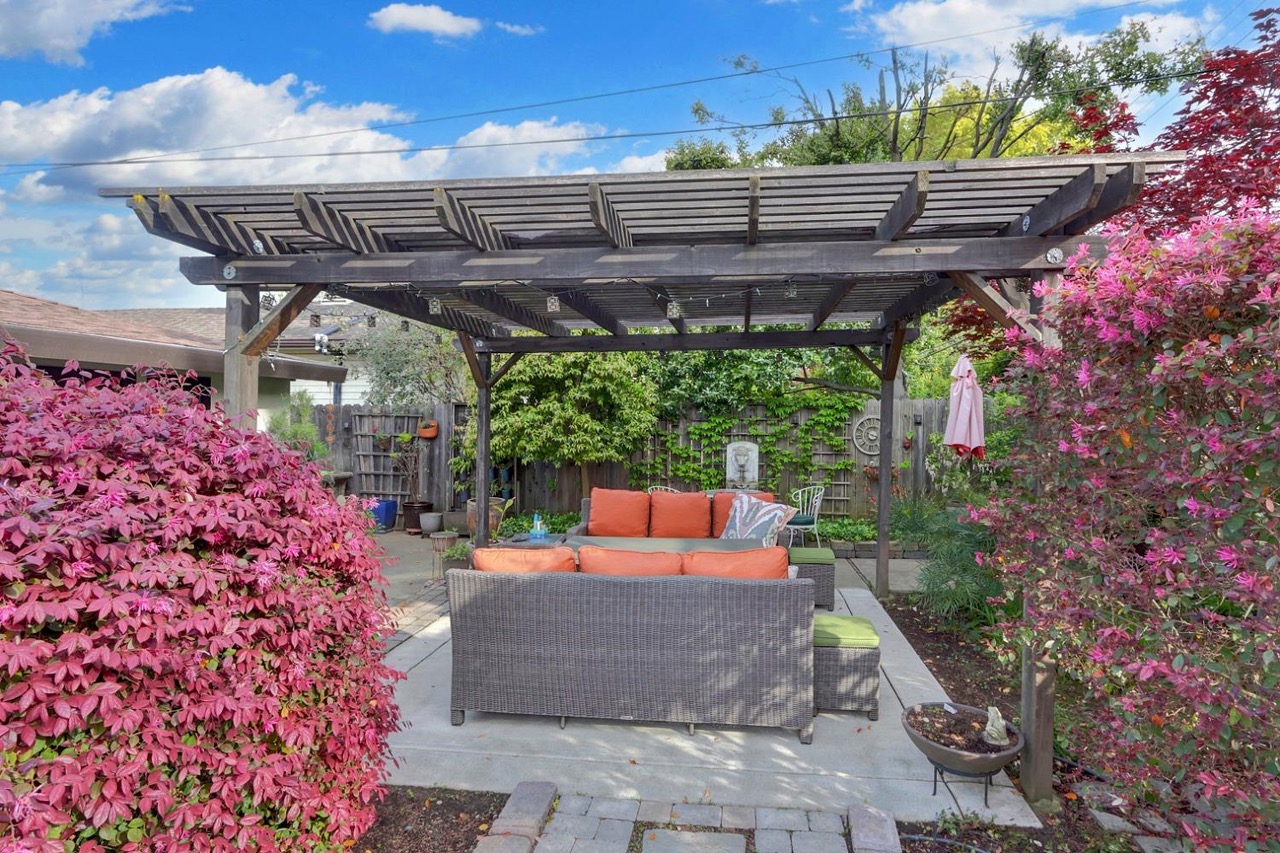 Dunnigan Realtors, Land Park,  1144 Derick Way, Sacramento, California, United States 95822, 3 Bedrooms Bedrooms, ,2 BathroomsBathrooms,Single Family Home,Sold Listings,Derick Way,1377