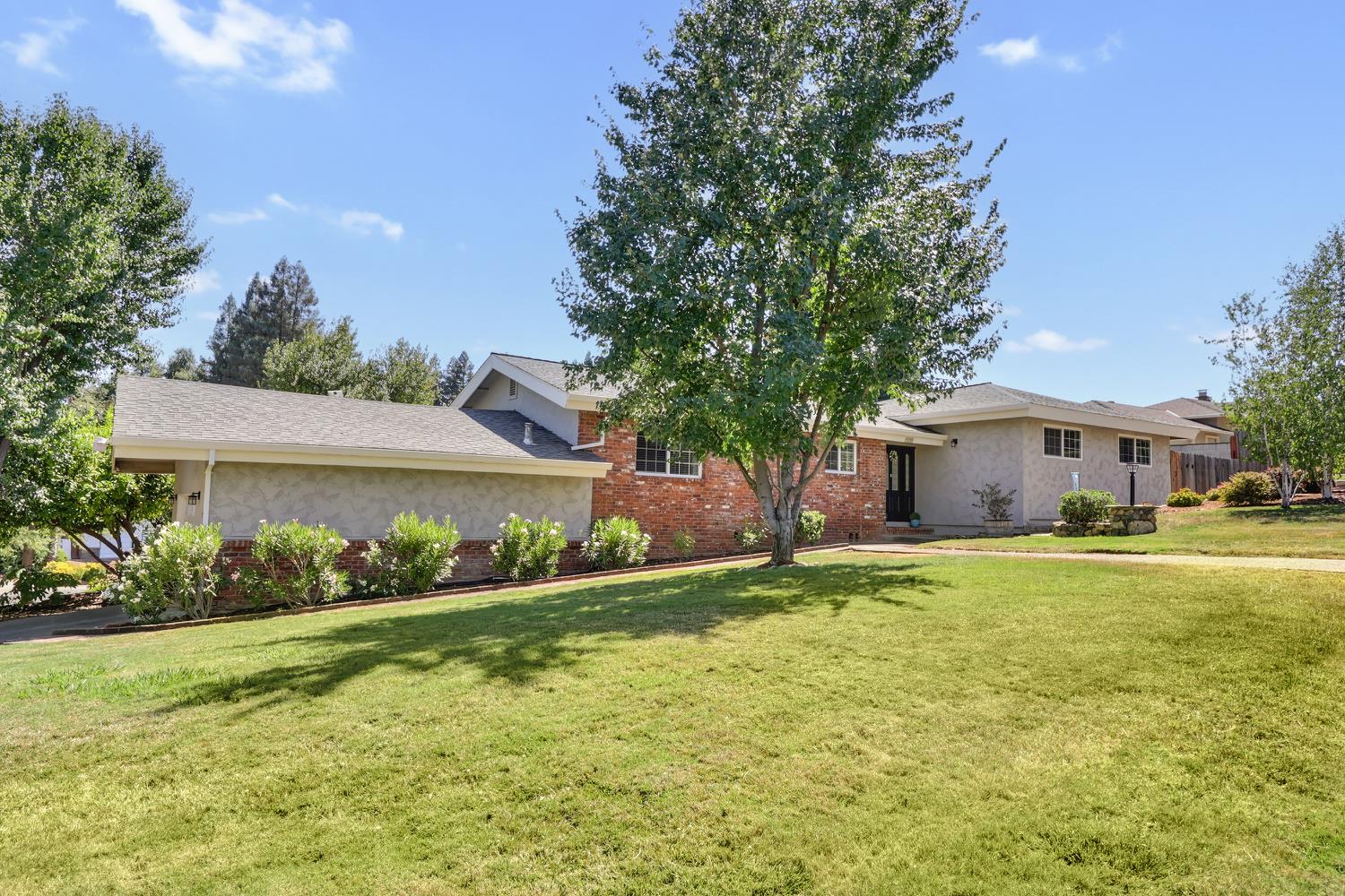 Dunnigan Realtors, Fair Oaks, 8188 Woodleaf Dr, Fair Oaks, California, United States 95628, 3 Bedrooms Bedrooms, ,2 BathroomsBathrooms,Single Family Home,Active Listings,Woodleaf Dr,1378