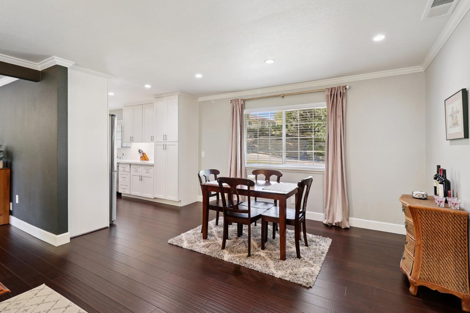 Dunnigan Realtors, Fair Oaks, 8188 Woodleaf Dr, Fair Oaks, California, United States 95628, 3 Bedrooms Bedrooms, ,2 BathroomsBathrooms,Single Family Home,Active Listings,Woodleaf Dr,1378