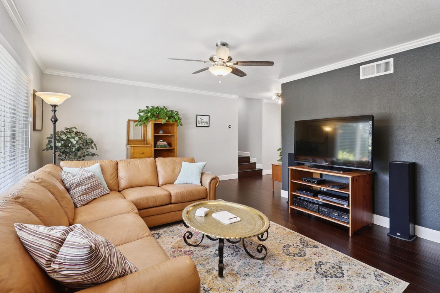 Dunnigan Realtors, Fair Oaks, 8188 Woodleaf Dr, Fair Oaks, California, United States 95628, 3 Bedrooms Bedrooms, ,2 BathroomsBathrooms,Single Family Home,Active Listings,Woodleaf Dr,1378