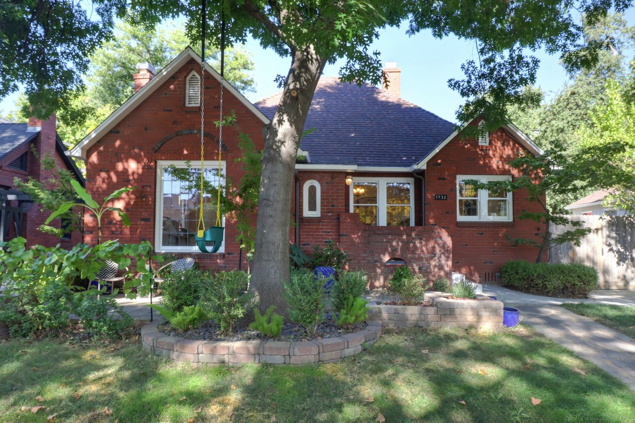 Dunnigan Realtors, East Sac, 1732 Berkeley Way, Sacramento, California, United States 95819, 2 Bedrooms Bedrooms, ,1 BathroomBathrooms,Single Family Home,Pending Listings,Berkeley Way,1381 Dunnigan Realtors, East Sac, 1732 Berkeley Way, Sacramento, California, United States 95819, 2 Bedrooms Bedrooms, ,1 BathroomBathrooms,Single Family Home,Pending Listings,Berkeley Way,1381