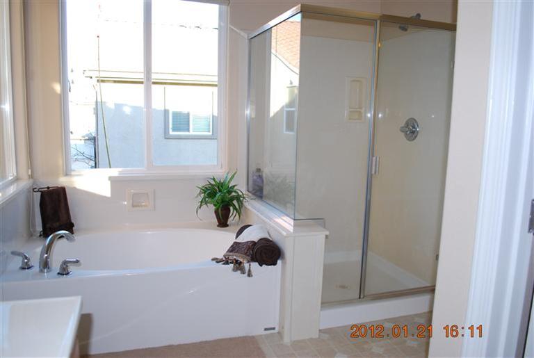 Dunnigan Realtors 3 Bedrooms, Single Family Home, Sold Listings, Waterville Way, 2 Bathrooms, Listing ID 1038, Sacramento, Sacramento, California, United States, 95835,