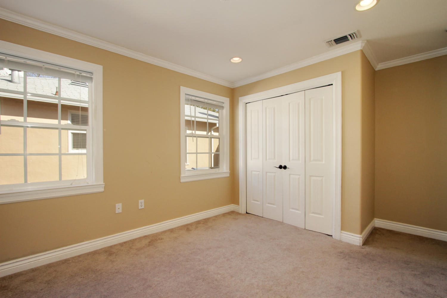 Dunnigan Realtors East Sac 3 Bedrooms, Single Family Home, Sold Listings, 36th Street, 2 Bathrooms, Listing ID 1059, Sacramento, Sacramento, California, United States, 95816,