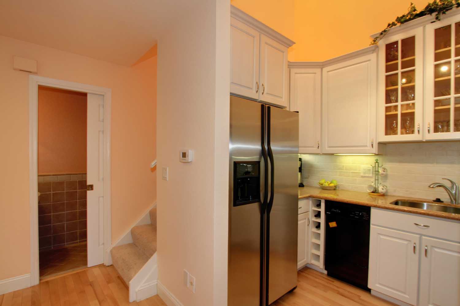Dunnigan Realtors Donwtown 2 Bedrooms, Condominium, Sold Listings, Q Street, 1 Bathrooms, Listing ID 1061, Sacramento, Sacramento, California, United States, 95811,