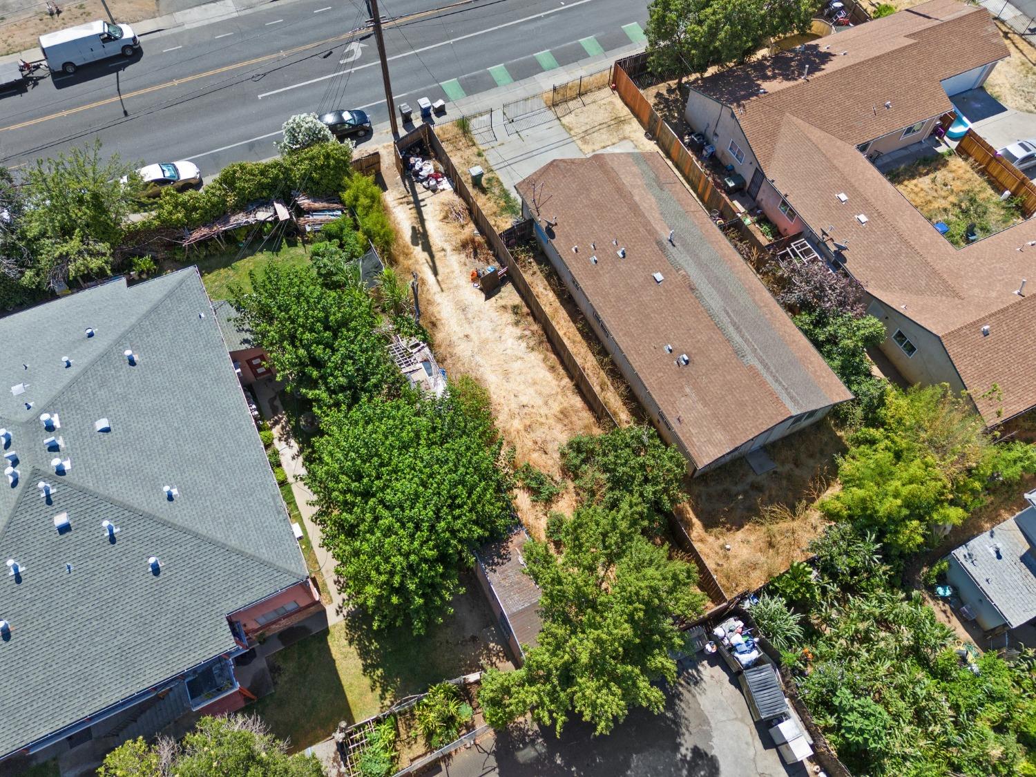 Sold, Land, Sacramento Elder Creek/Fruitridge, 000 Martin Luther King Blvd, Sacramento, CA 95824, Beth Christensen, Dunnigan Realtors, Top Agent