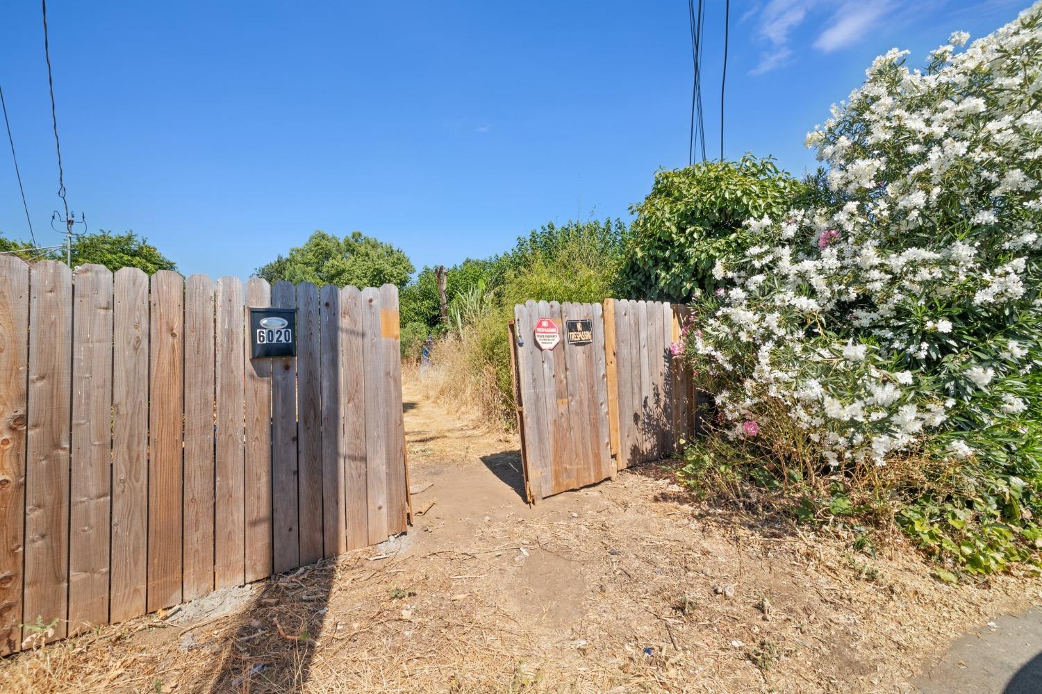 Sold, Land, Sacramento Elder Creek/Fruitridge, 000 Martin Luther King Blvd, Sacramento, CA 95824, Beth Christensen, Dunnigan Realtors, Top Agent