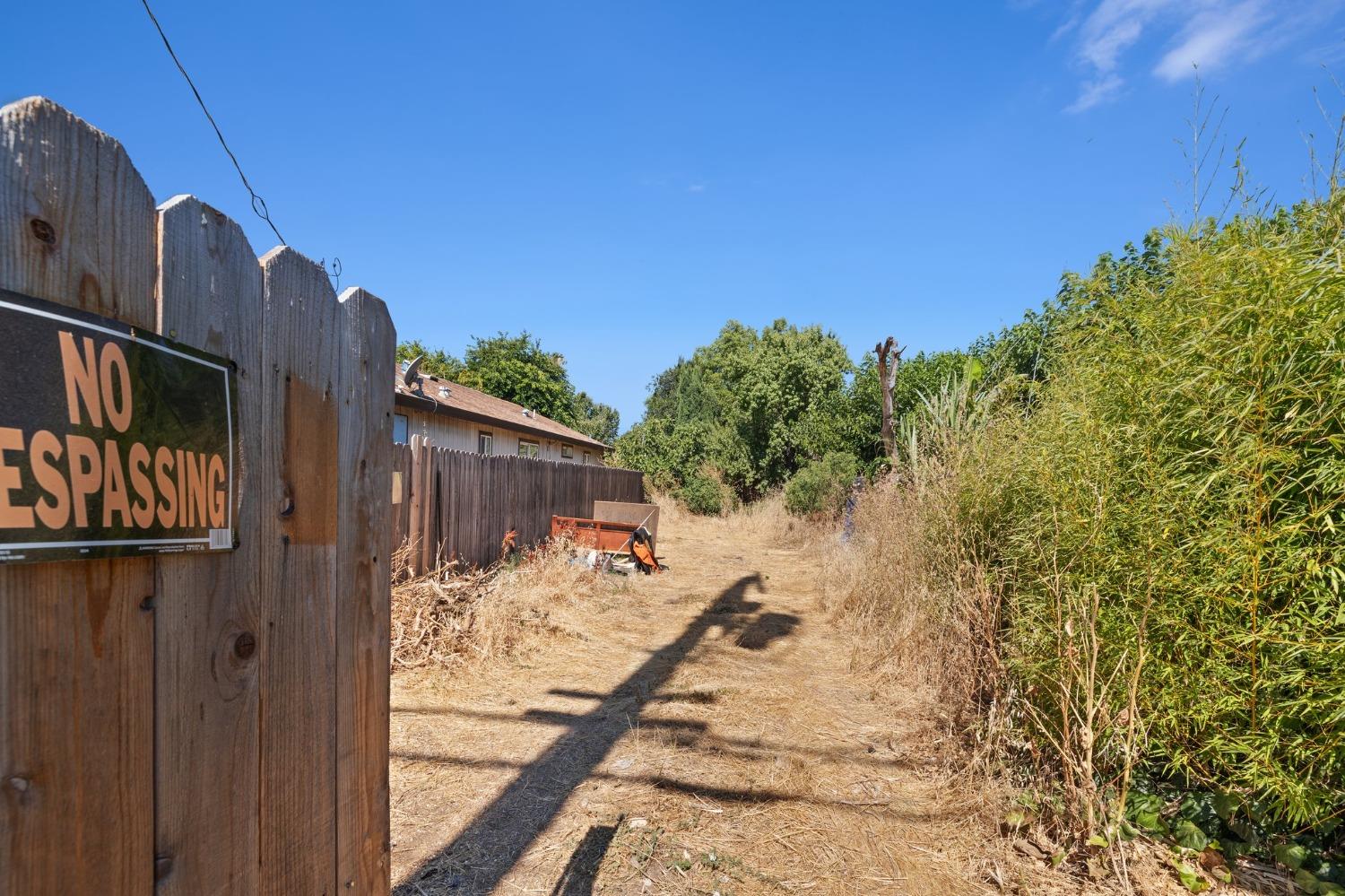 Sold, Land, Sacramento Elder Creek/Fruitridge, 000 Martin Luther King Blvd, Sacramento, CA 95824, Beth Christensen, Dunnigan Realtors, Top Agent
