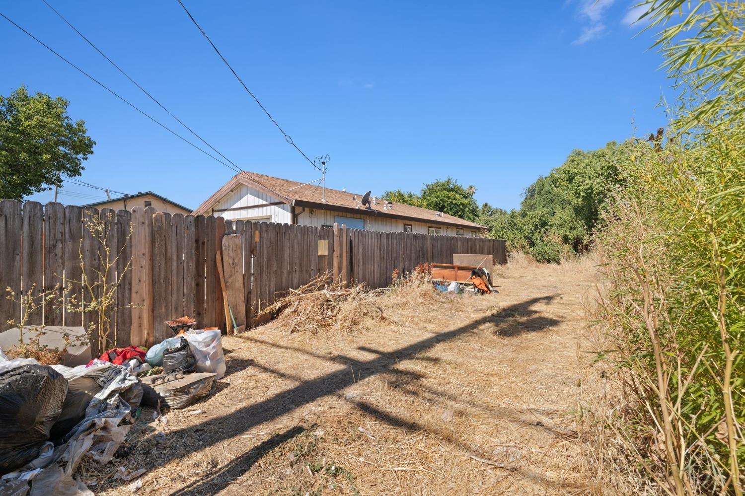 Sold, Land, Sacramento Elder Creek/Fruitridge, 000 Martin Luther King Blvd, Sacramento, CA 95824, Beth Christensen, Dunnigan Realtors, Top Agent