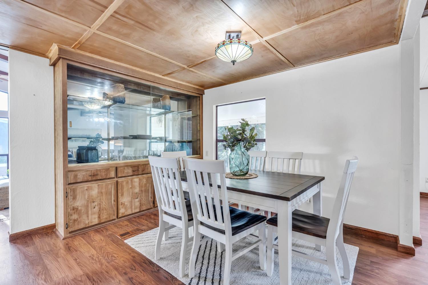 Sold, 2 Bedrooms, 2 Bathrooms, Mobile Home, Lakeview Village, Citrus Heights, 6125 Mame Ct, Citrus Heights, CA 95621-3562, Beth Christensen, Dunnigan Realtors, Top Agent