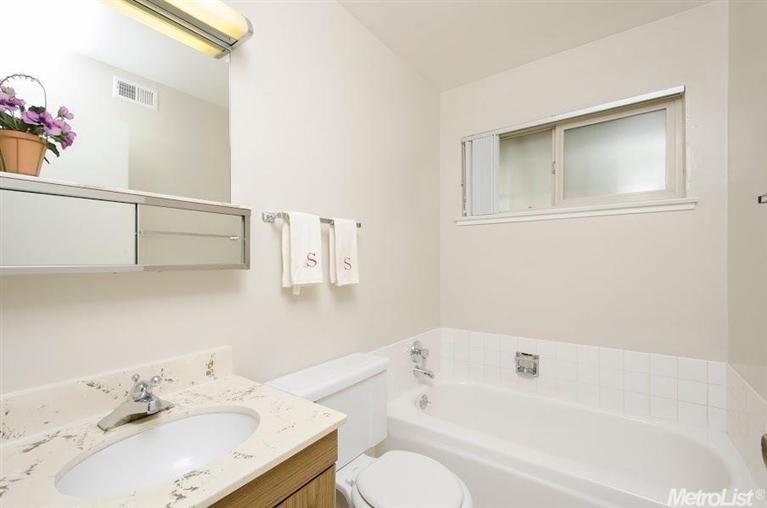 Sold, 3 Bedrooms, 2 Bathrooms, Single Family Home, Sacto Franklin/Freeport/Vicinity, 8120 Golden Field Way, Sacramento, CA 95823-5210, Beth Christensen, Dunnigan Realtors, Top Agent